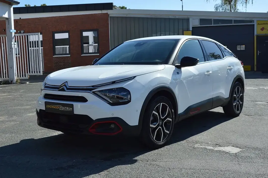 Citroen C4 - Thumbnail 1
