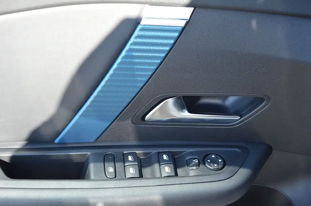 Citroen C4 - Thumbnail 8
