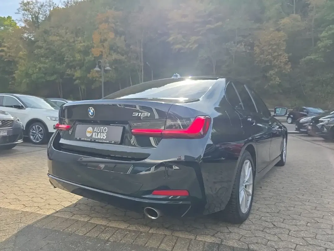 BMW 318 - Thumbnail 3