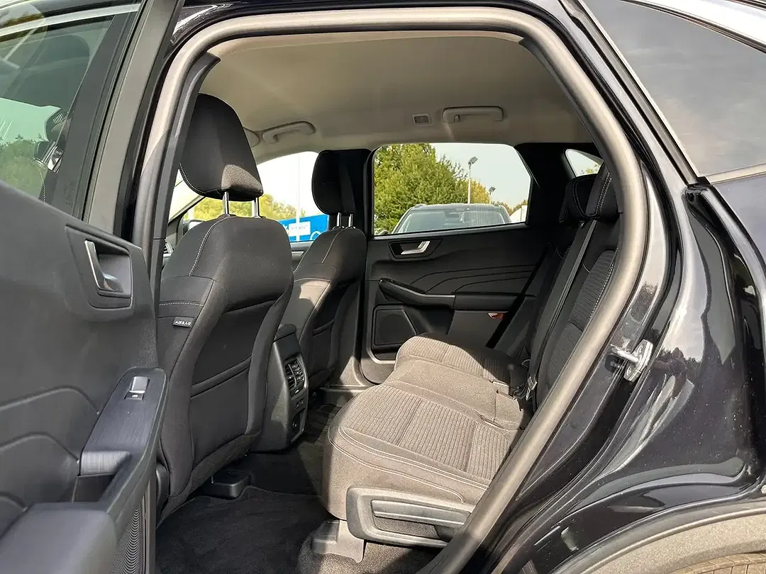 Ford Kuga - Thumbnail 11