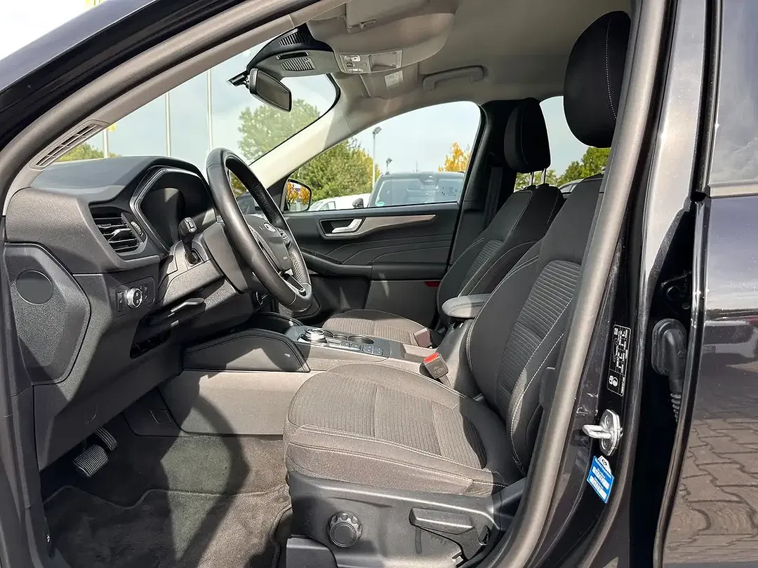 Ford Kuga - Thumbnail 12