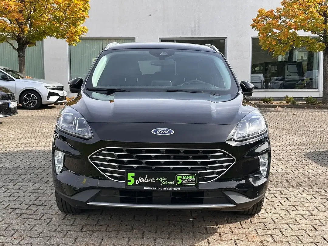 Ford Kuga - Thumbnail 3