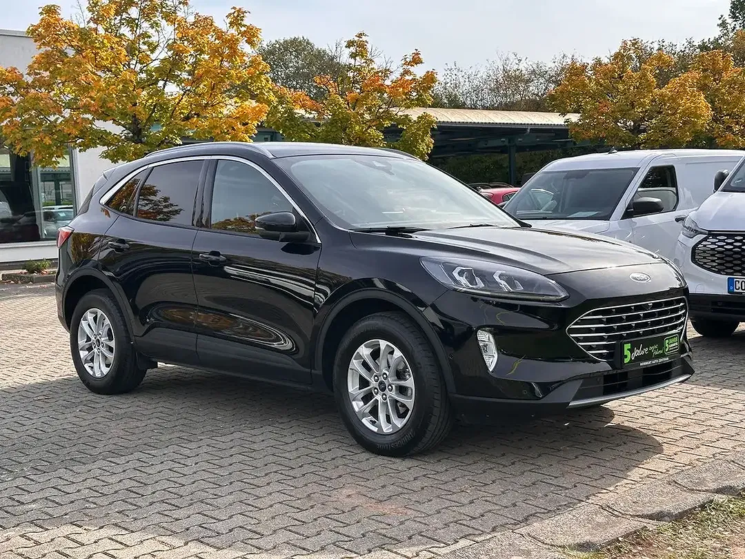 Ford Kuga - Thumbnail 4