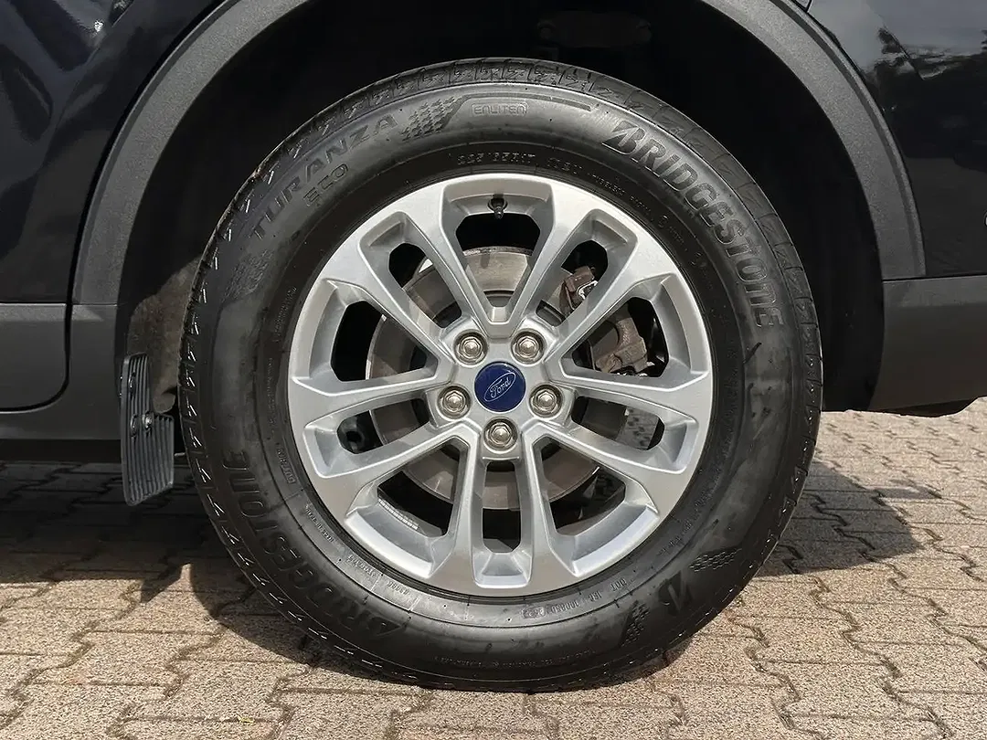 Ford Kuga - Thumbnail 9