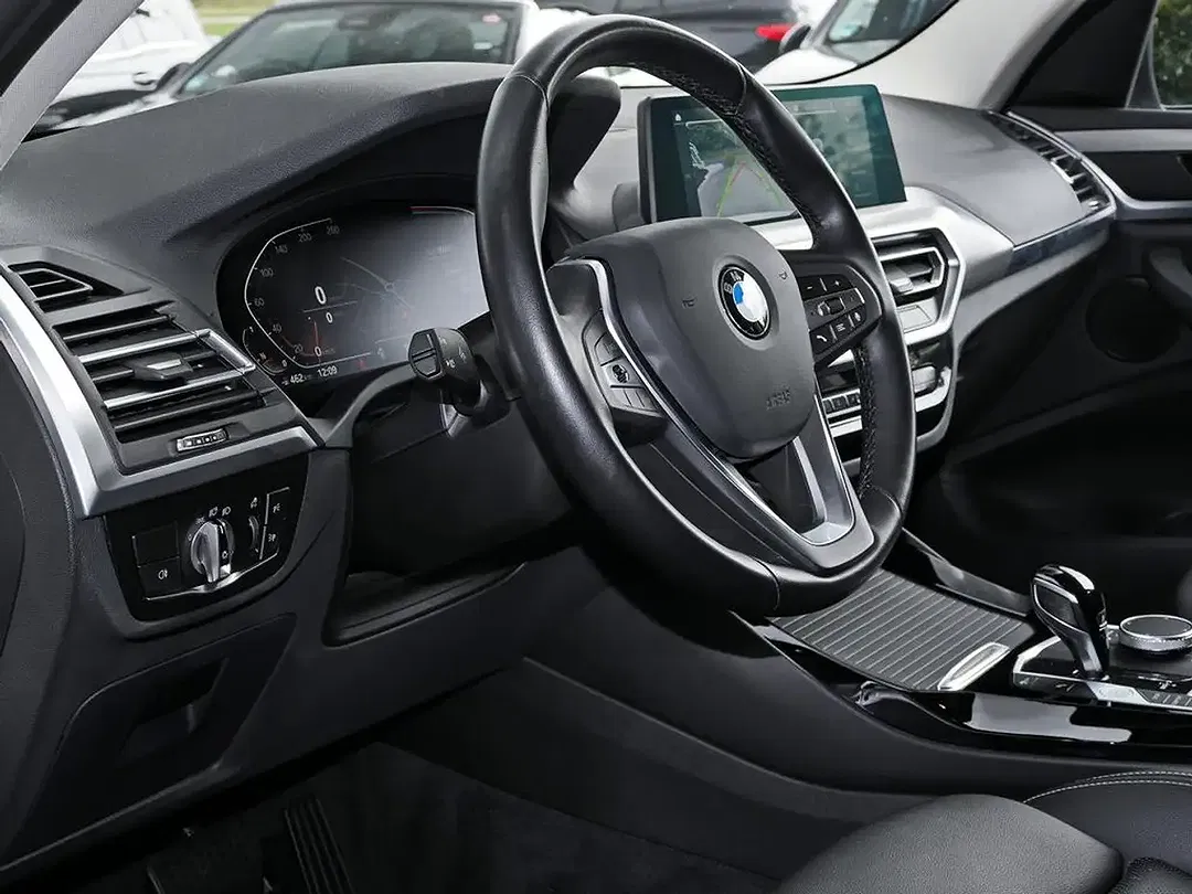 BMW X3 - Thumbnail 9