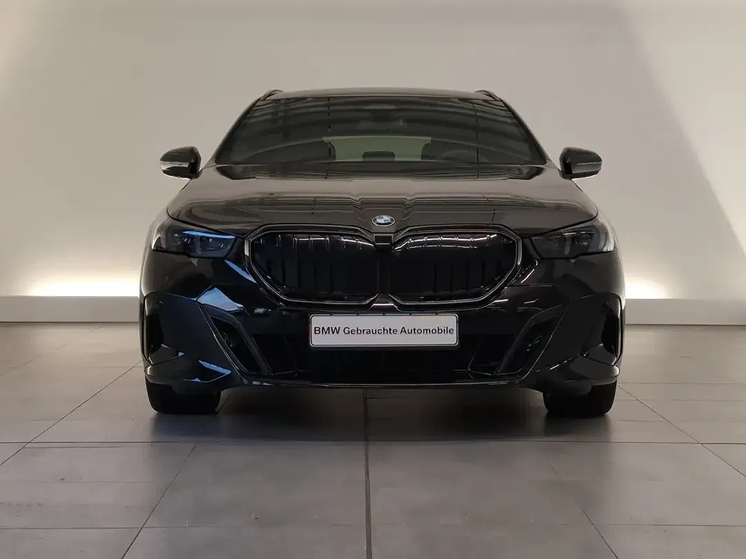 BMW 520 - Thumbnail 2