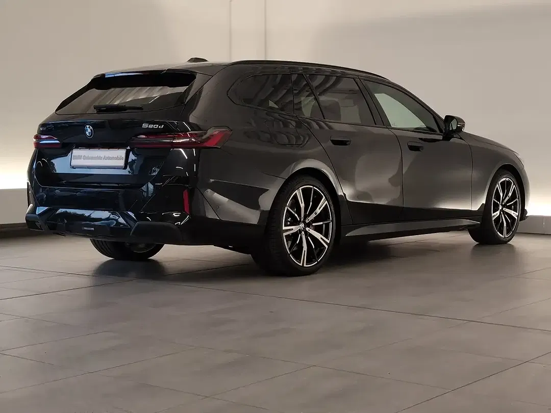BMW 520 - Thumbnail 8