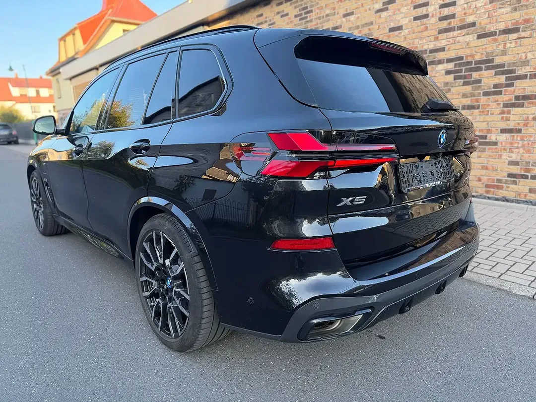 BMW X5 - Thumbnail 4