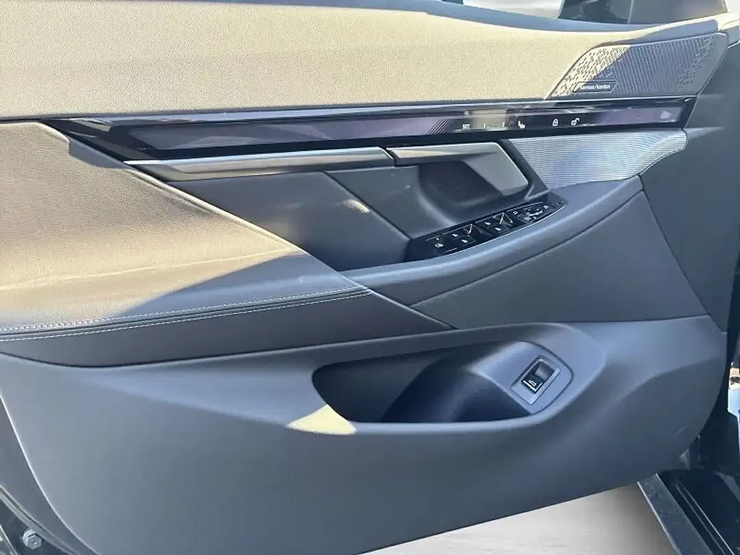 BMW 520 - Thumbnail 10