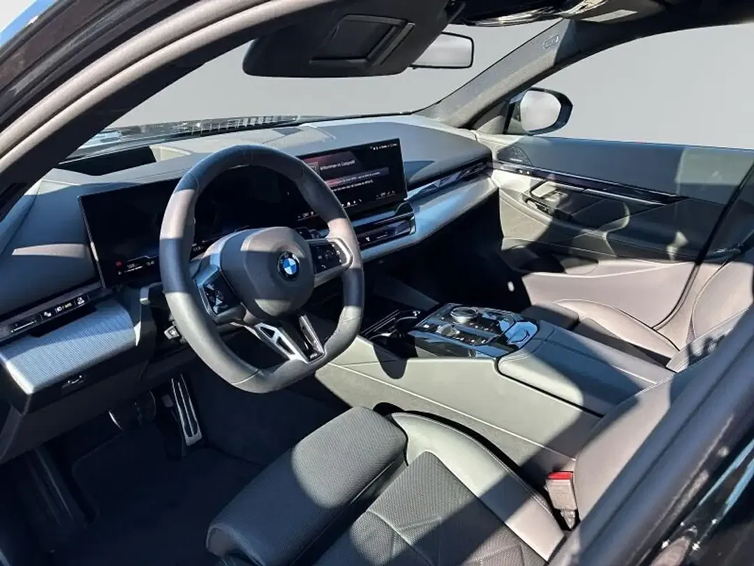 BMW 520 - Thumbnail 9