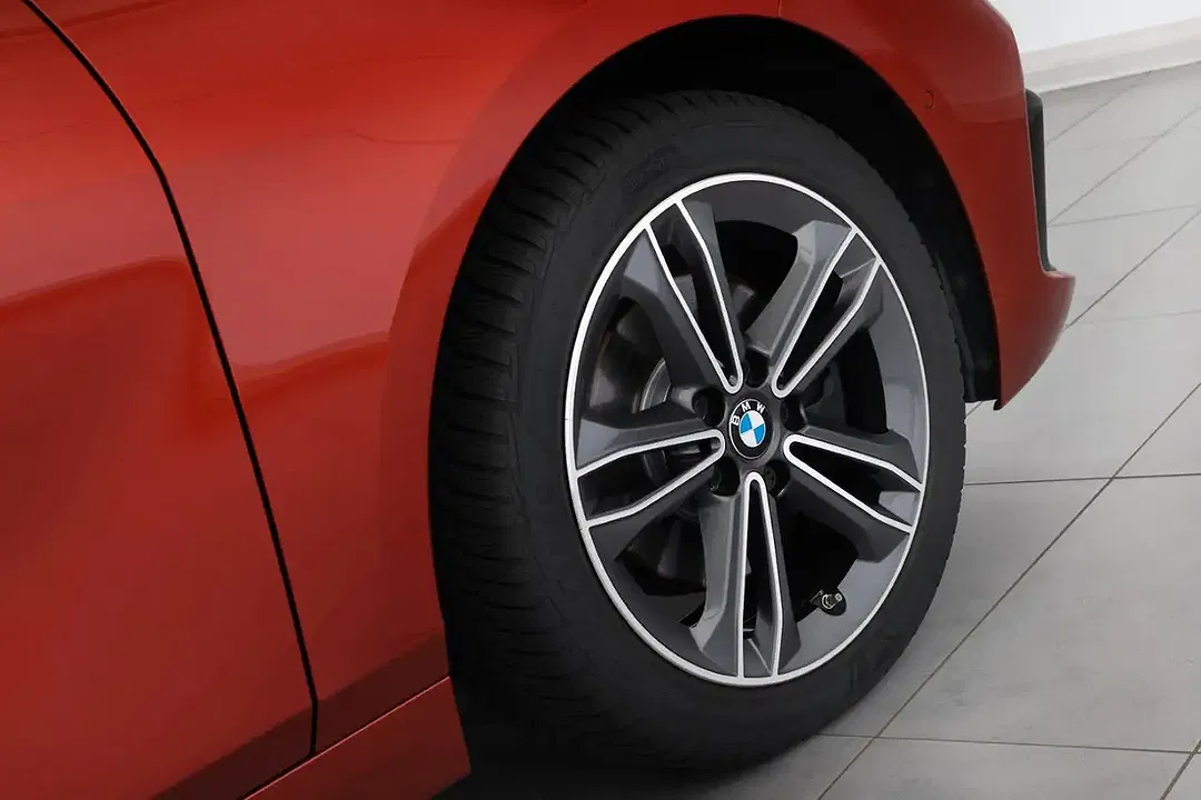 BMW 118 - Thumbnail 6