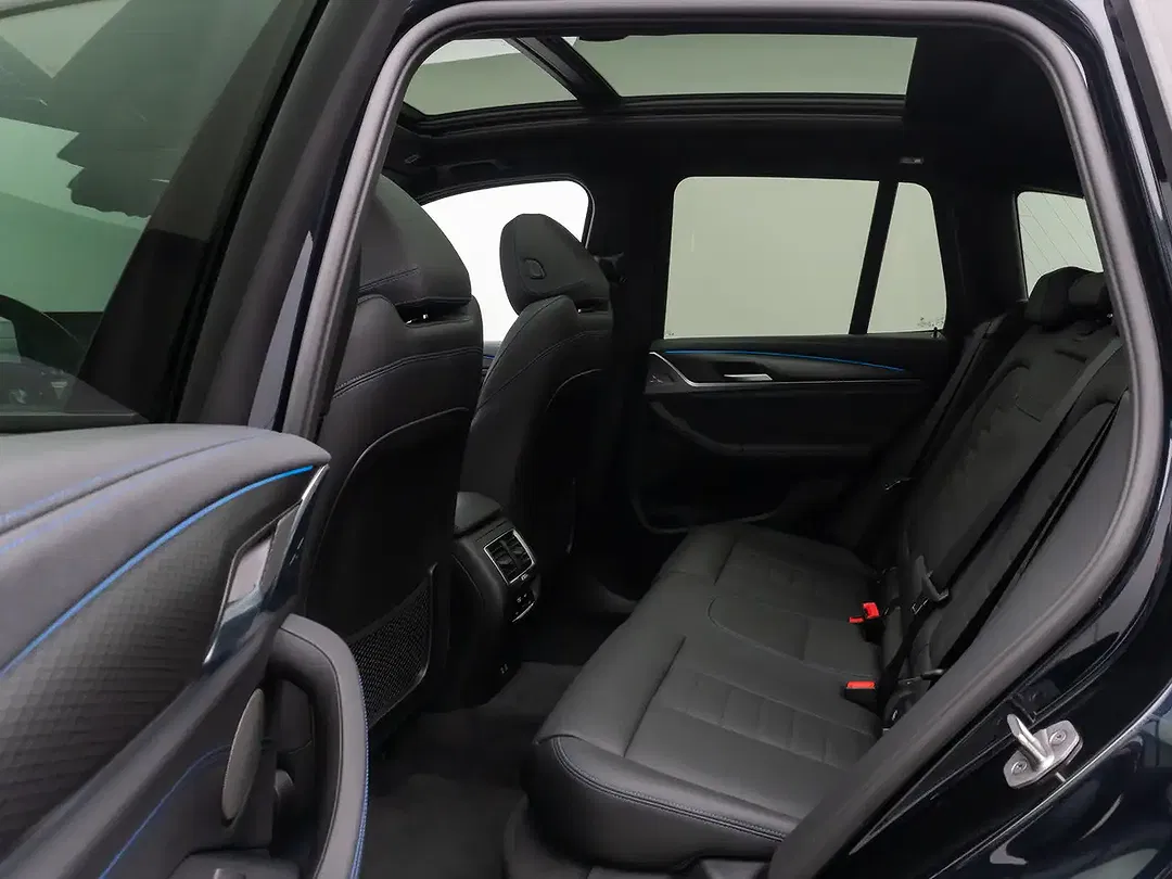 BMW X3 - Thumbnail 25