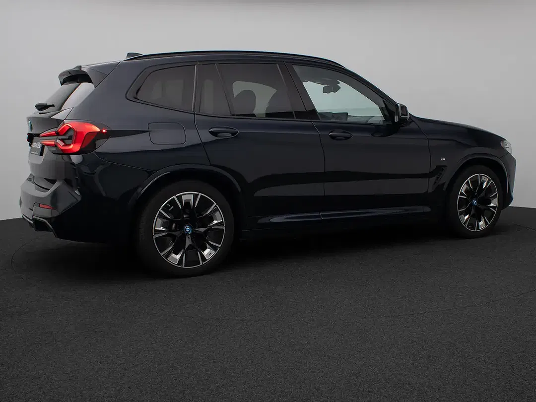 BMW X3 - Thumbnail 6