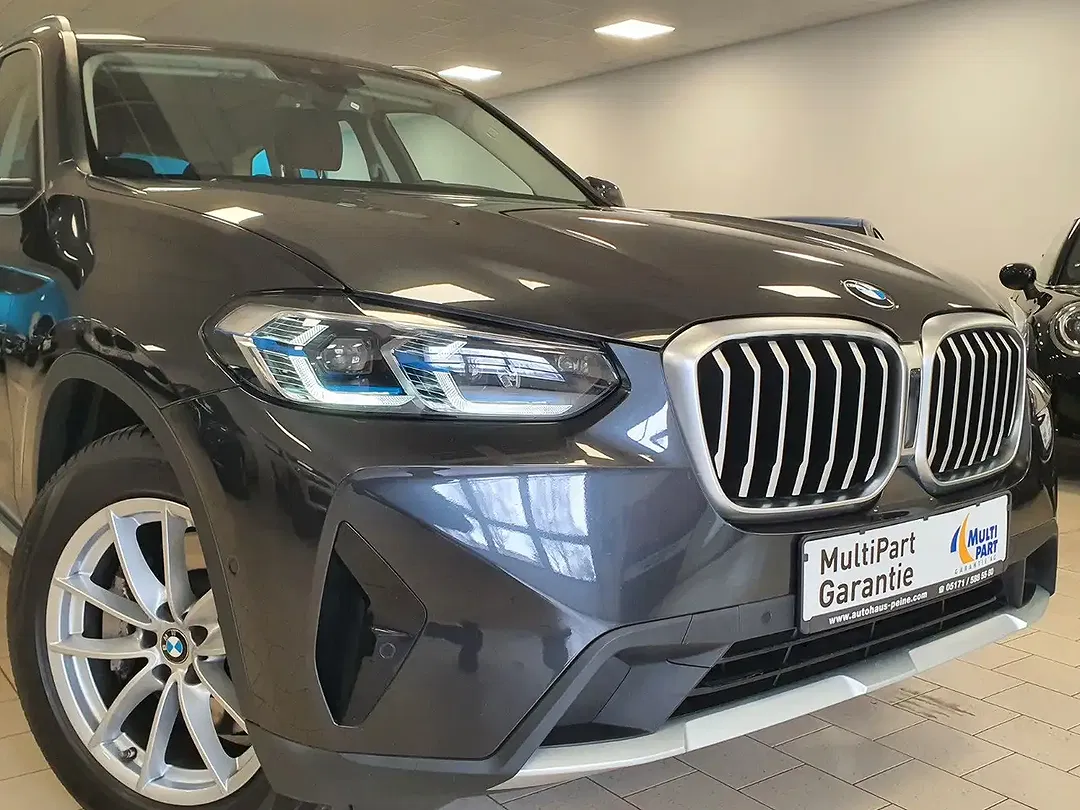 BMW X3 - Thumbnail 6