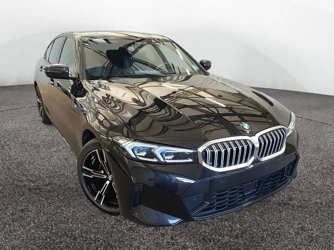 BMW 320 - Thumbnail 3