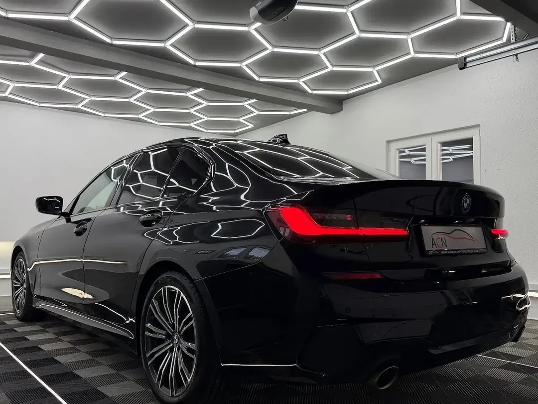 BMW 330 - Thumbnail 11