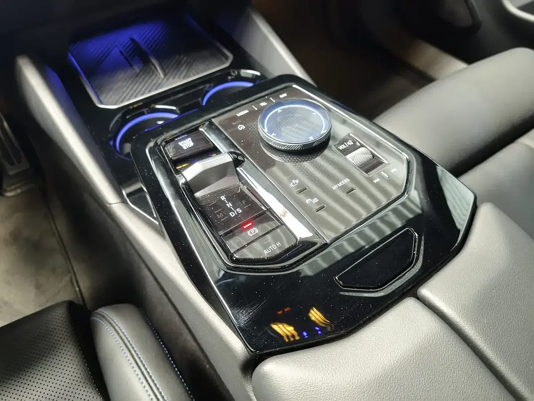 BMW 520 - Thumbnail 14
