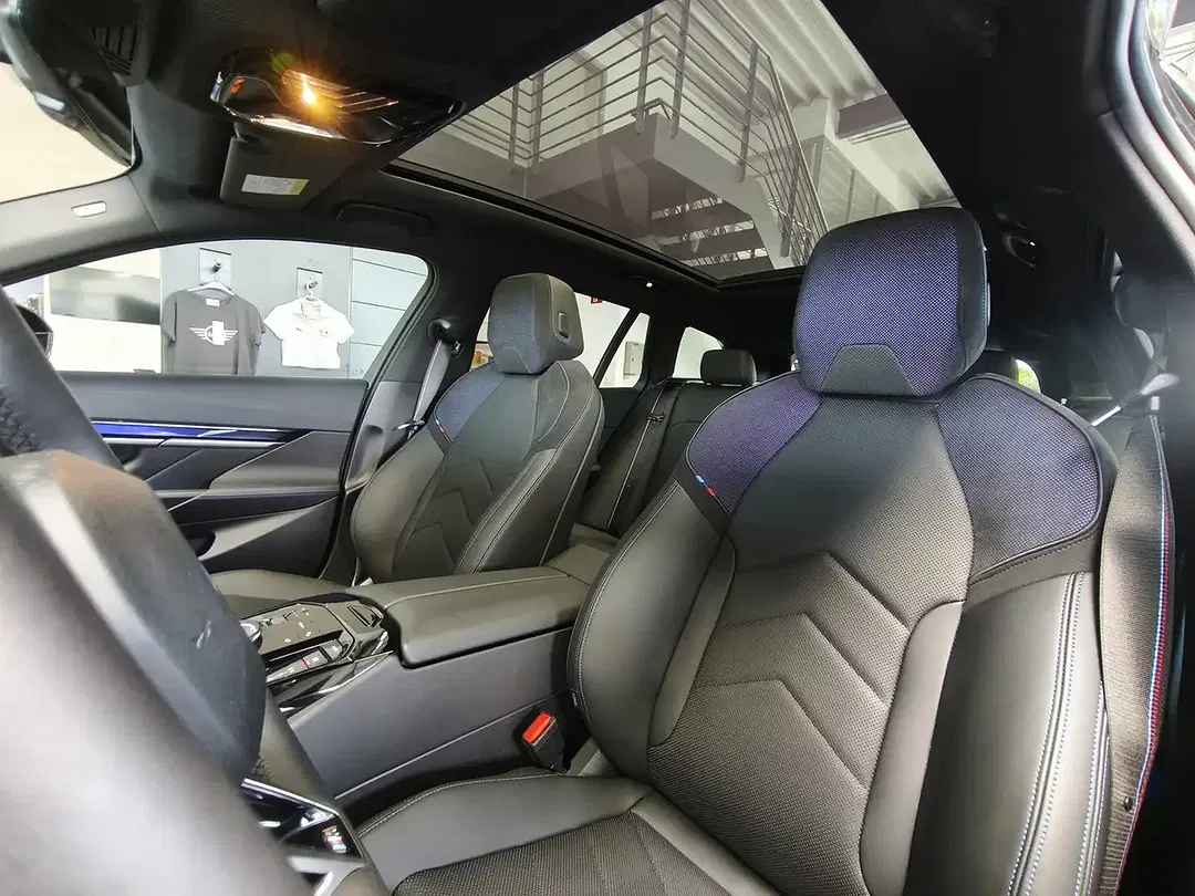 BMW 520 - Thumbnail 9