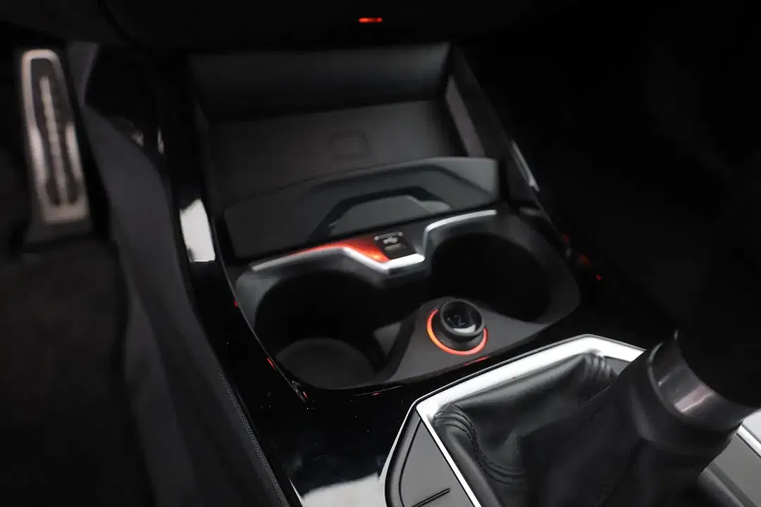 BMW 118 - Thumbnail 13