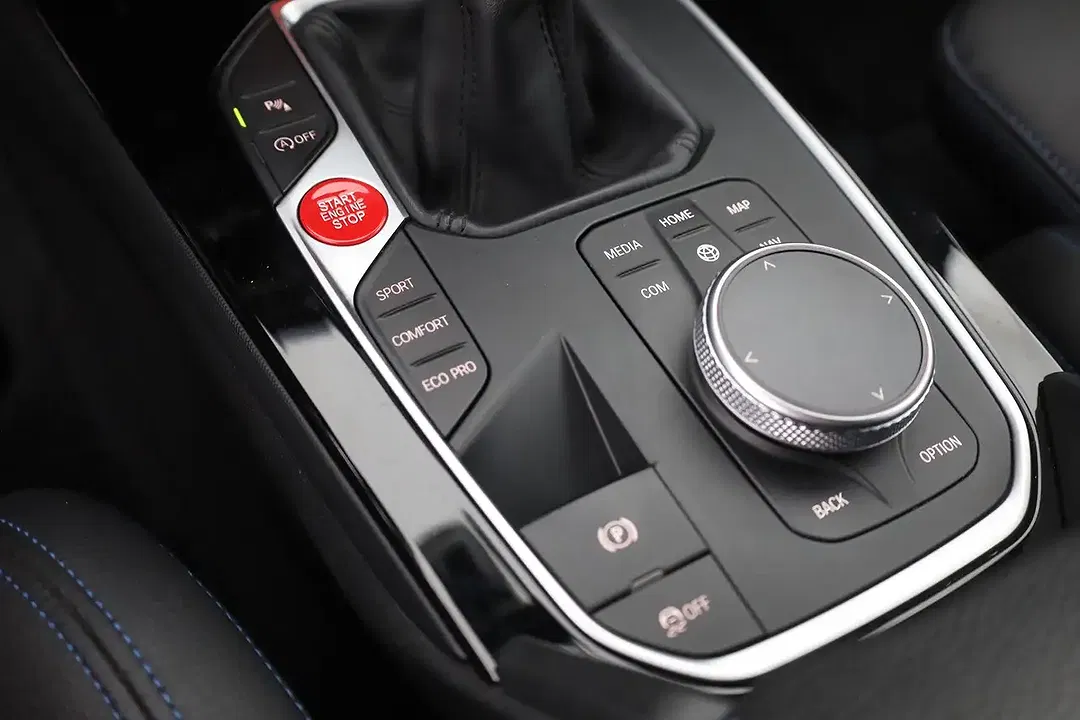BMW 118 - Thumbnail 15