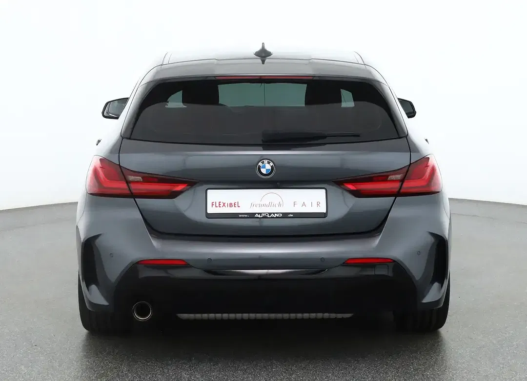 BMW 118 - Thumbnail 4
