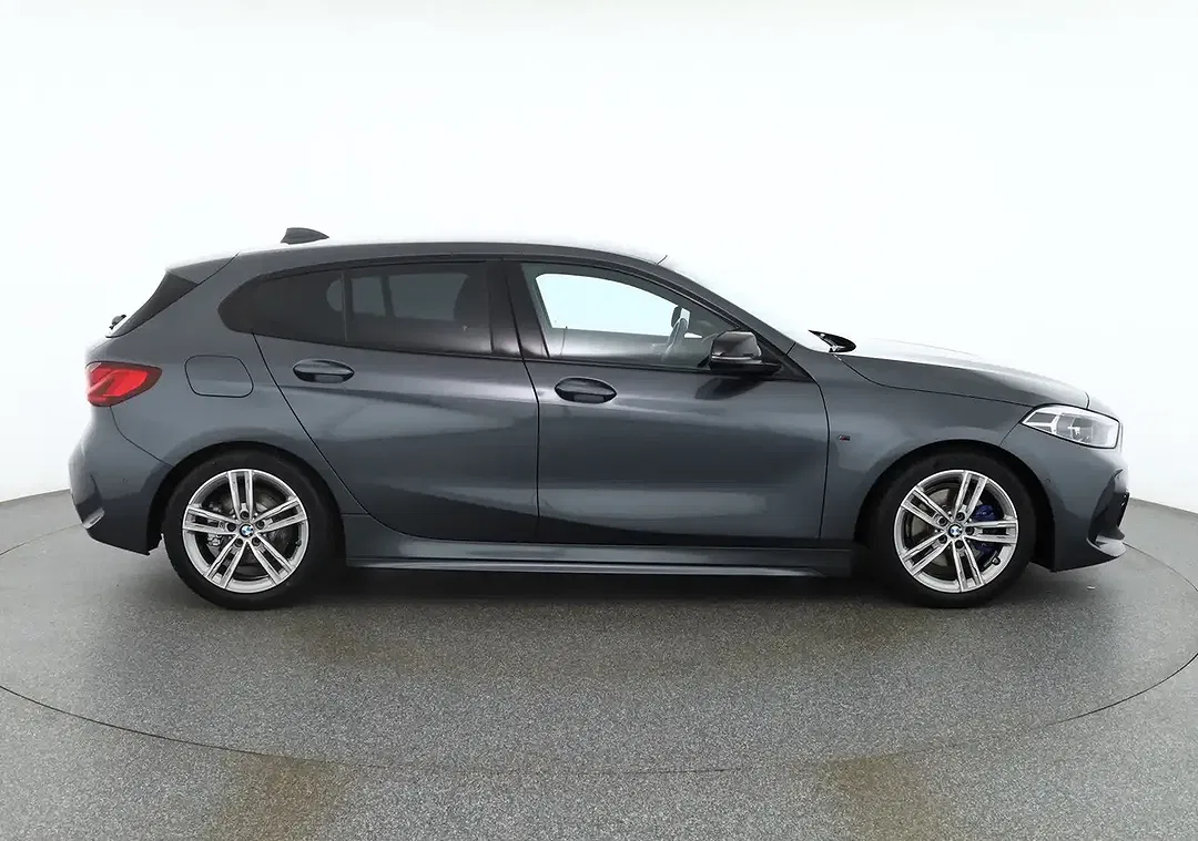 BMW 118 - Thumbnail 6
