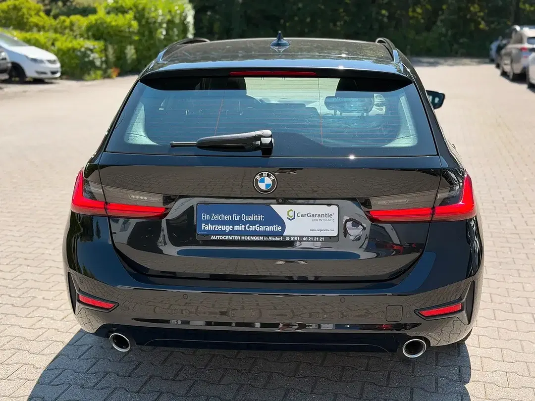 BMW 330 - Thumbnail 11
