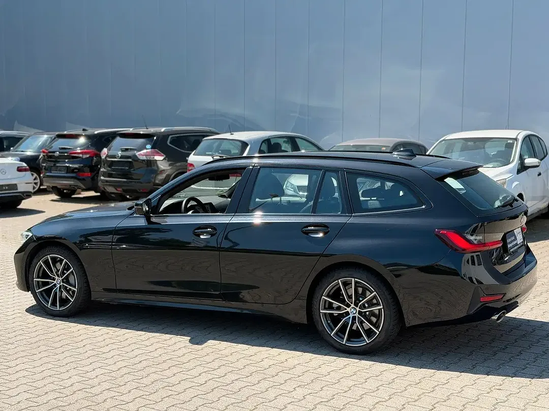 BMW 330 - Thumbnail 15