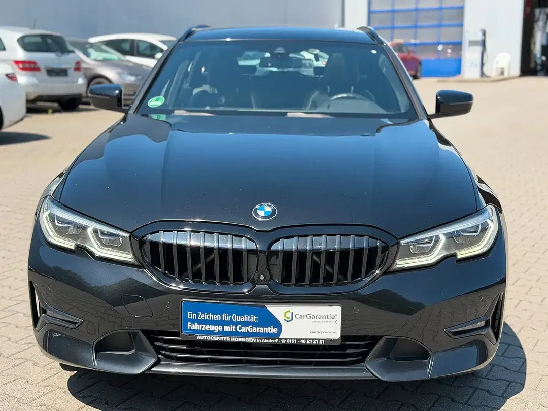 BMW 330 - Thumbnail 4