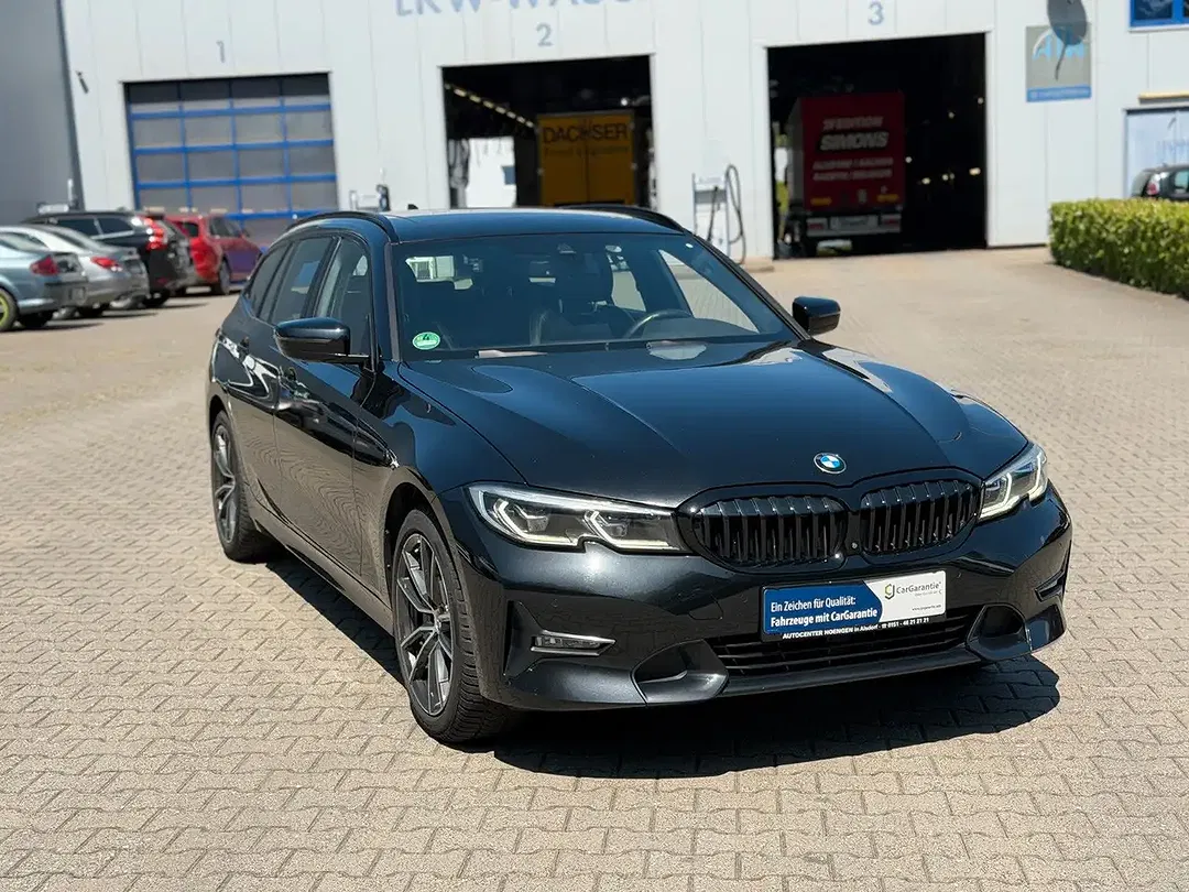 BMW 330 - Thumbnail 5