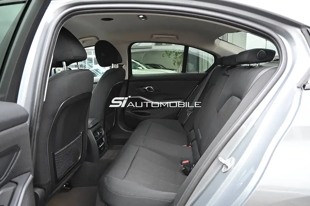 BMW 330 - Thumbnail 13