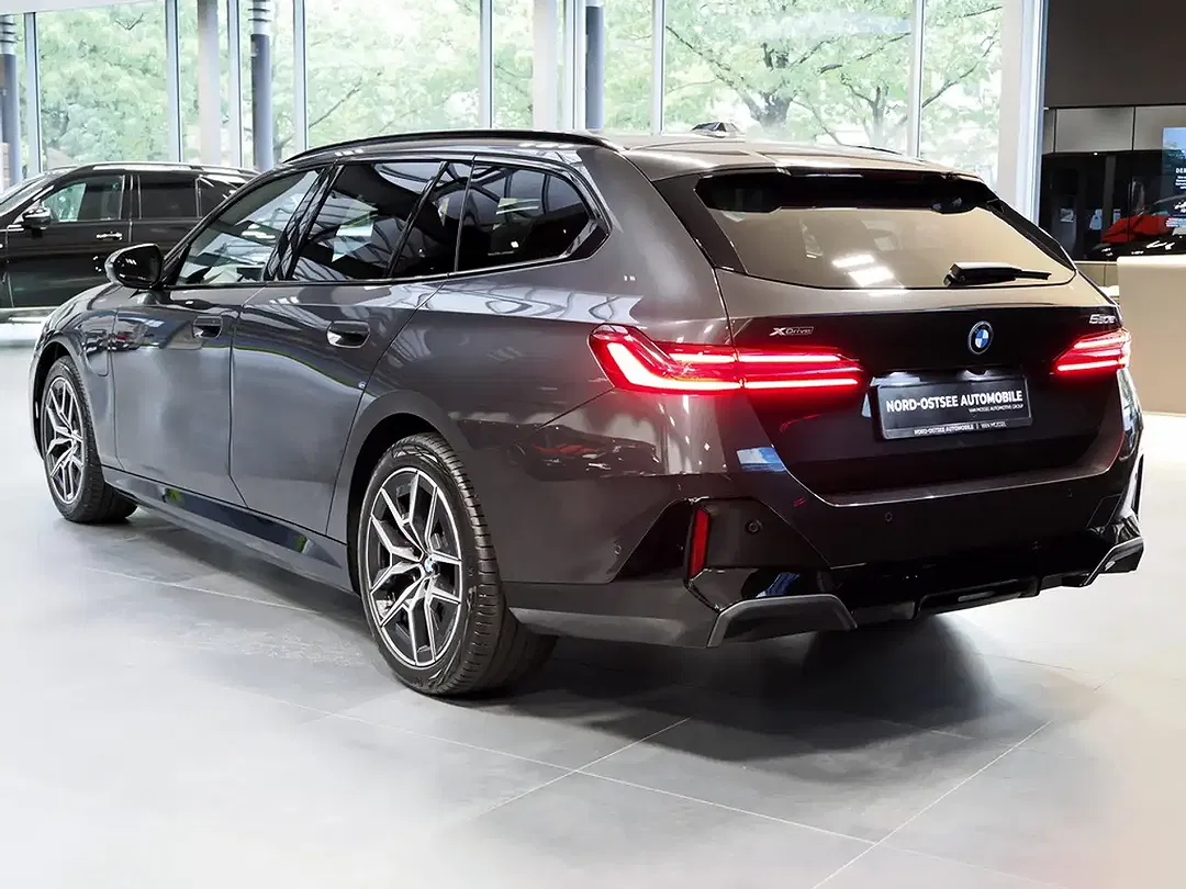 BMW 550 - Thumbnail 5