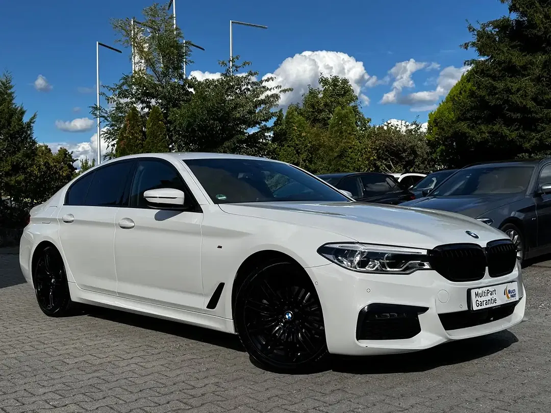 BMW 520 - Thumbnail 8