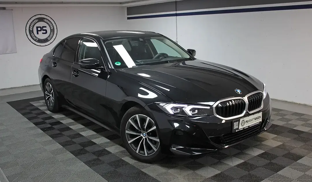 BMW 318 - Thumbnail 2