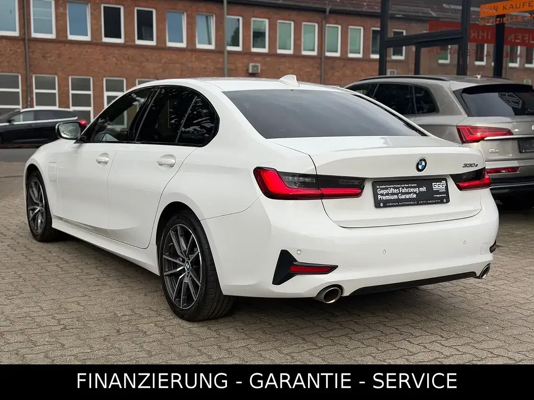 BMW 330 - Thumbnail 15