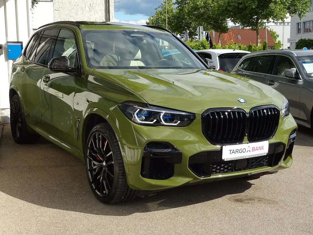 BMW X5 - Thumbnail 1