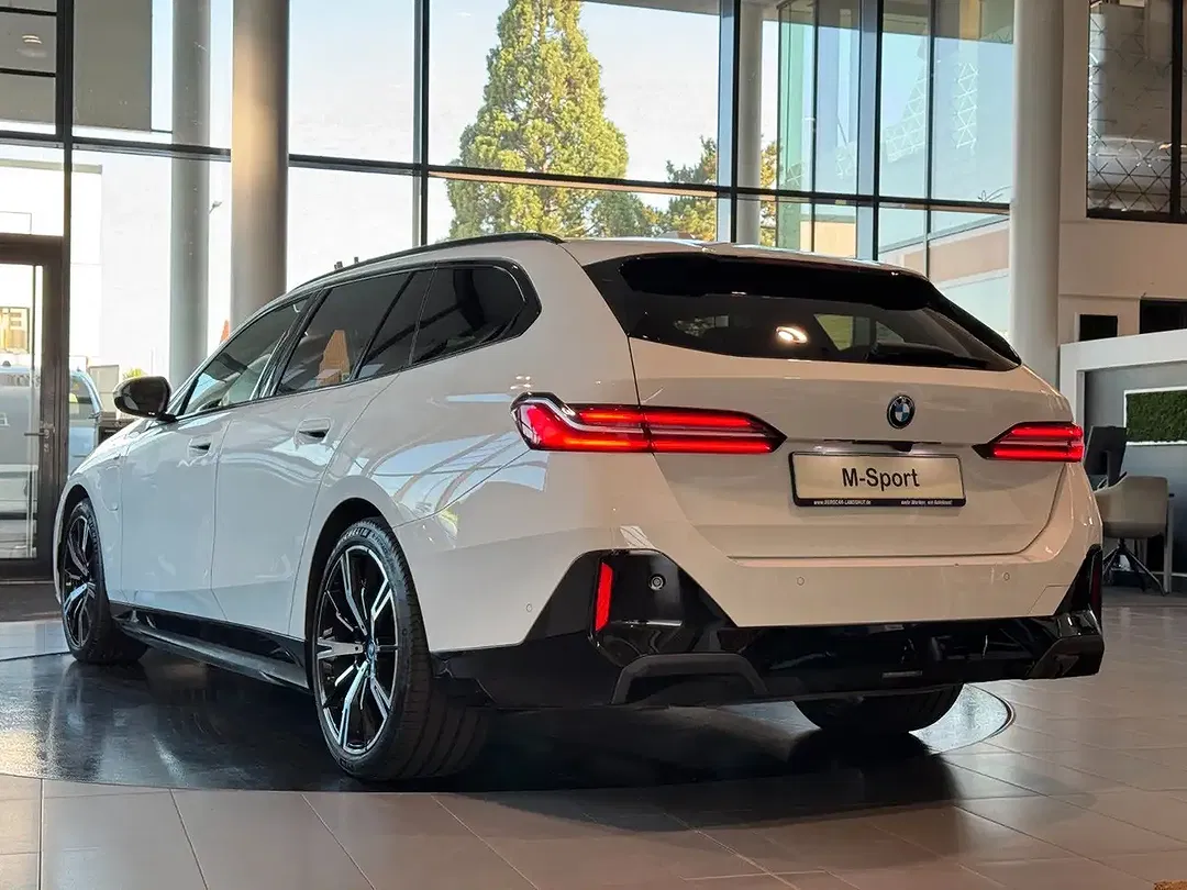 BMW 530 - Thumbnail 2