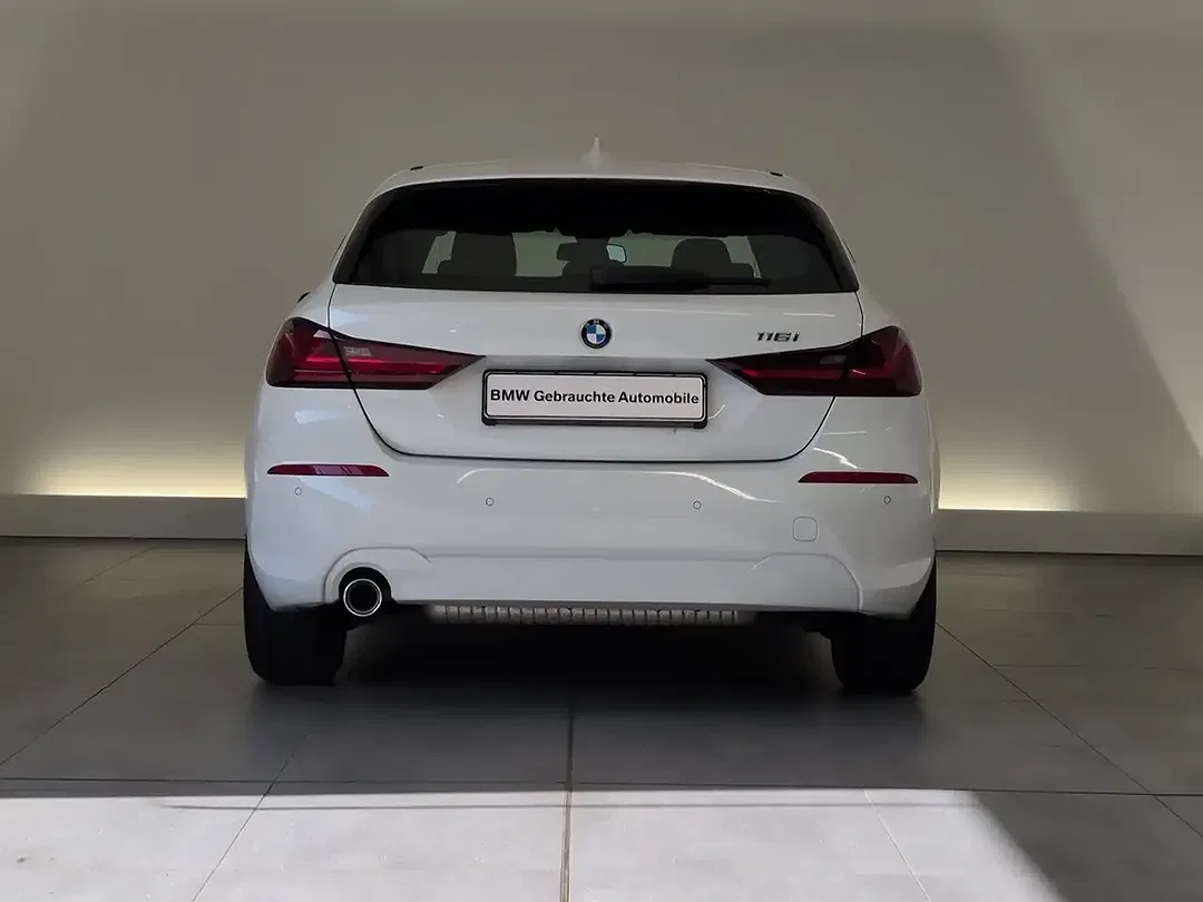 BMW 116 - Thumbnail 10