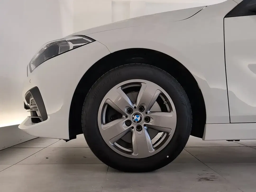 BMW 116 - Thumbnail 11