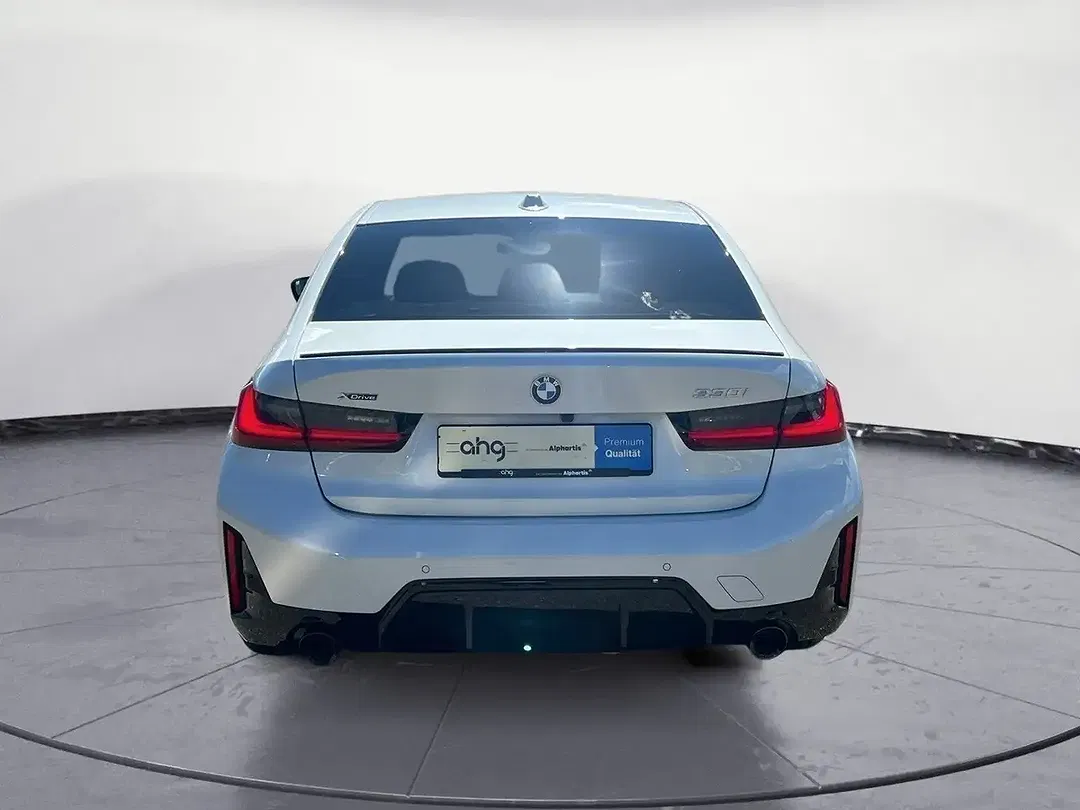 BMW 330 - Thumbnail 5