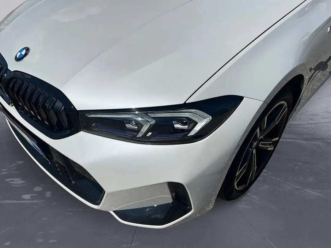 BMW 330 - Thumbnail 9