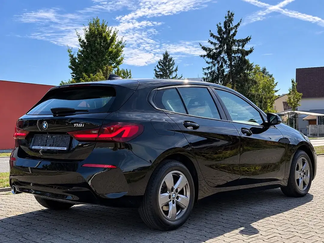 BMW 118 - Thumbnail 4