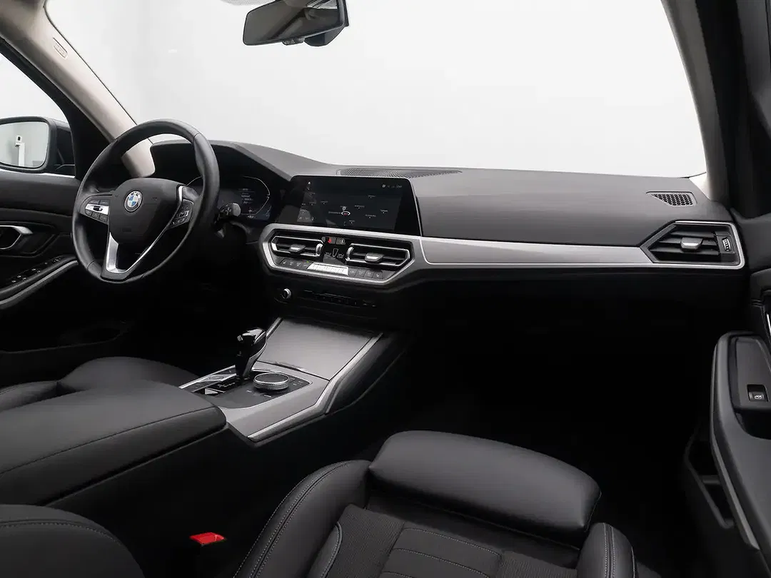 BMW 318 - Thumbnail 40