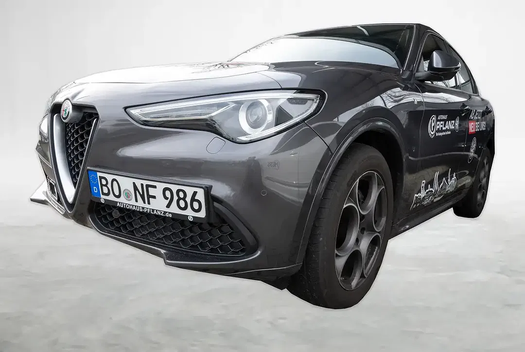Alfa Romeo Stelvio - Thumbnail 1