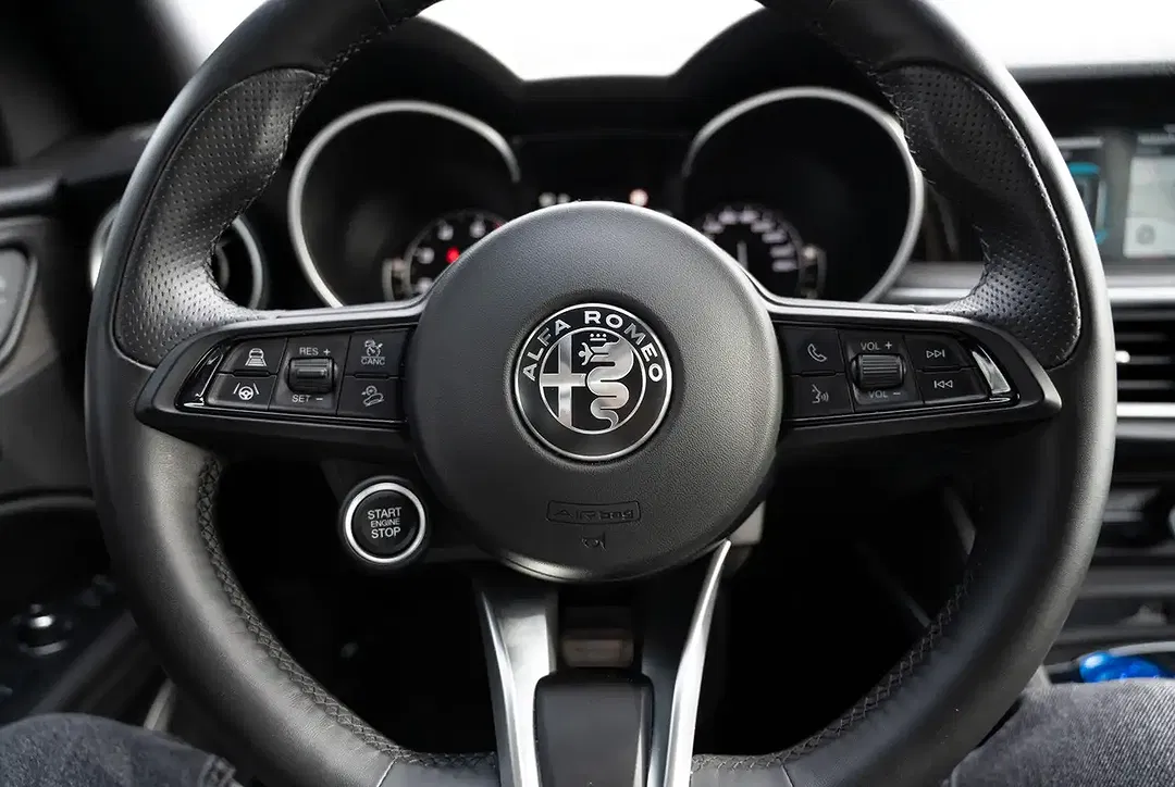 Alfa Romeo Stelvio - Thumbnail 15