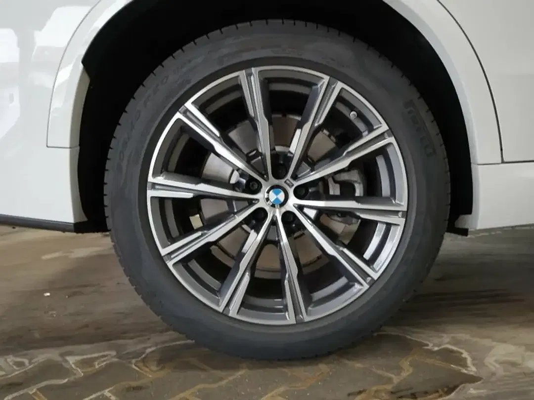 BMW X5 - Thumbnail 12