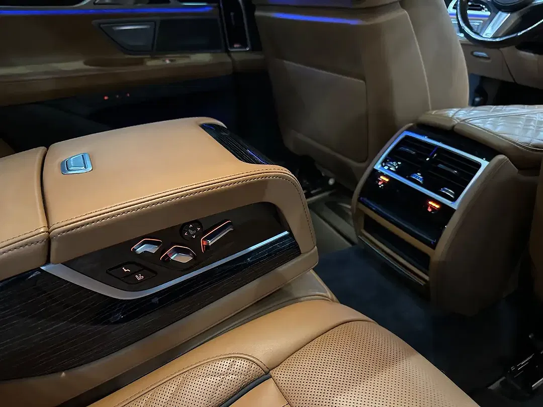 BMW 730 - Thumbnail 11