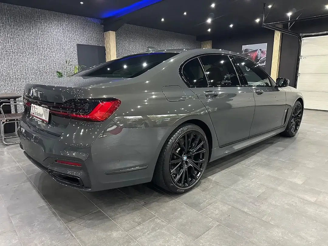 BMW 730 - Thumbnail 4