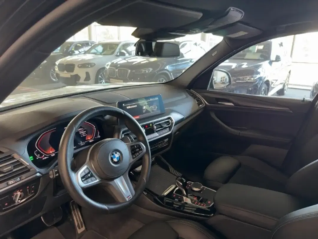 BMW X3 - Thumbnail 6