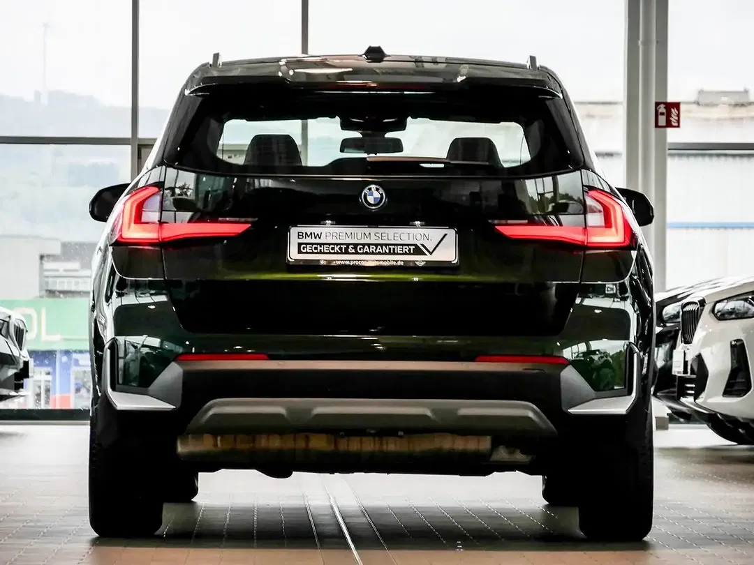 BMW X1 - Thumbnail 4